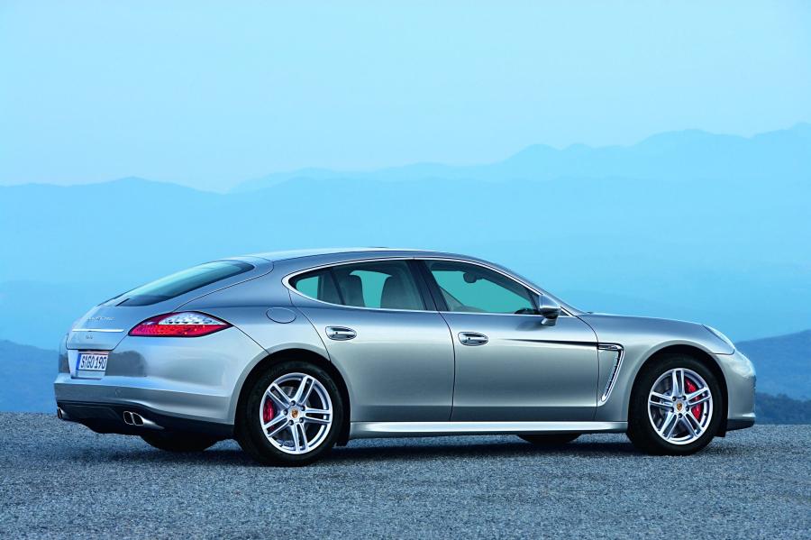  Porsche Panamera 2009 года  (фото 56 из 144)